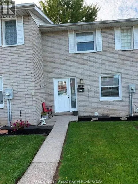 Townhouse at 42 Orchard PLACE, Chatham