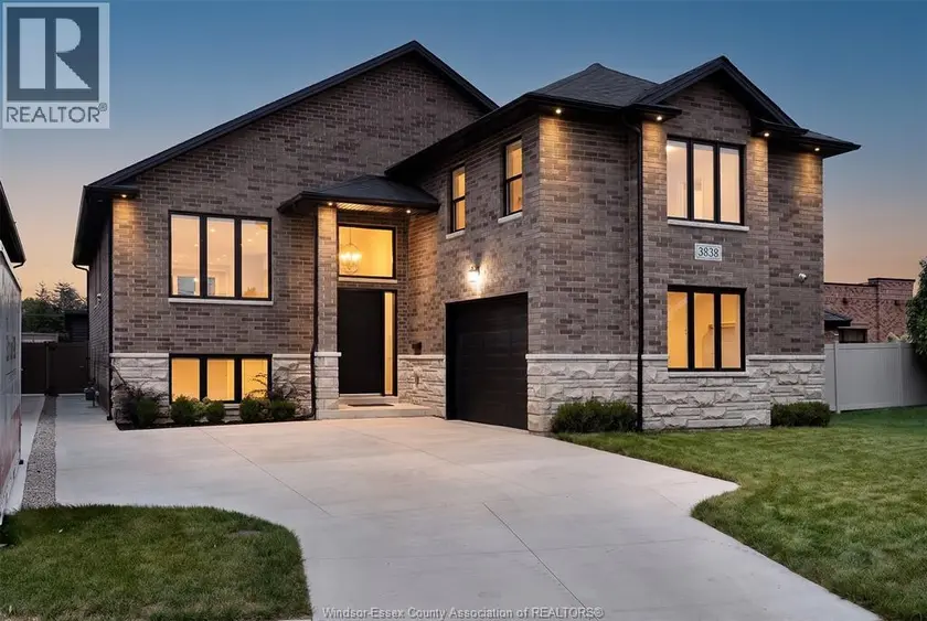 Detached at 3838 RONALD AVE, Windsor