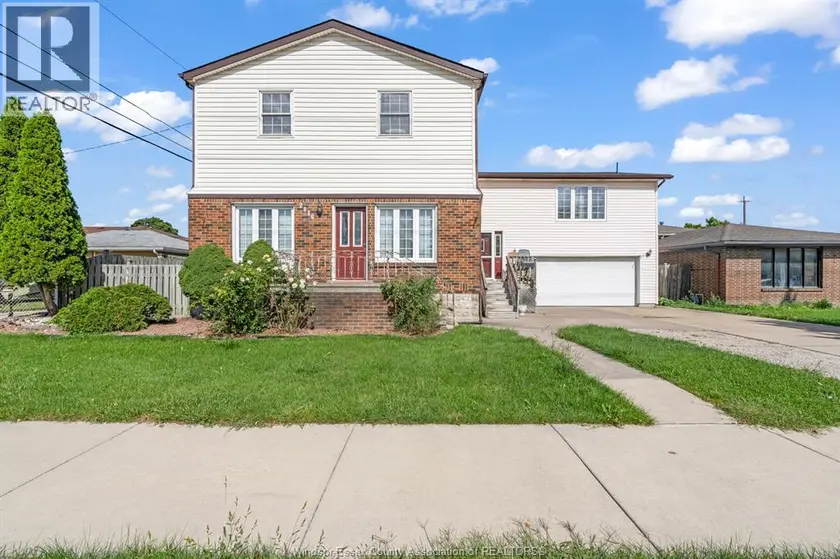 Detached at 2416 MERCER STREET, Windsor