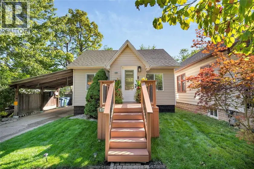 Detached at 842 Ford BOULEVARD, Windsor