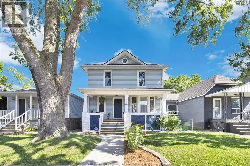 Detached at 916 WINDSOR AVENUE, Windsor