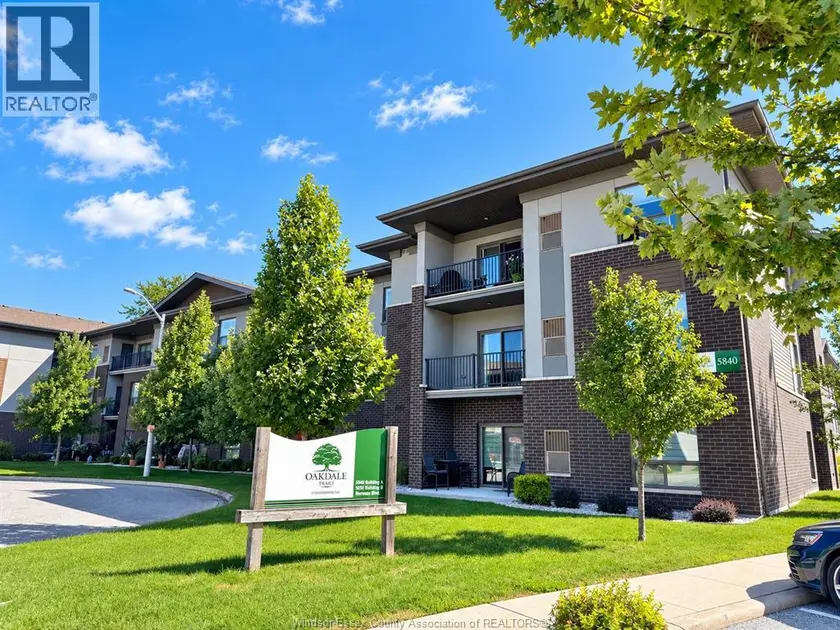 Apartment at 5840 NEWMAN BOULEVARD Unit# 306, LaSalle