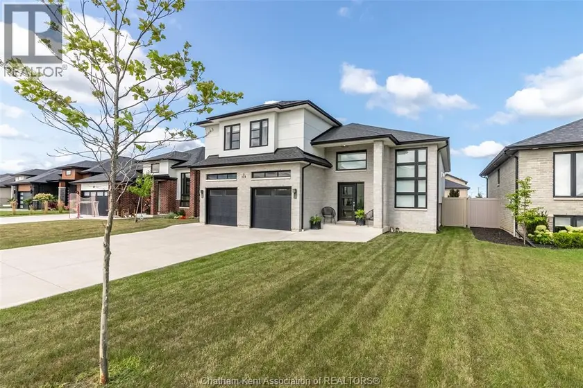 Detached at 115 Davis STREET, Amherstburg
