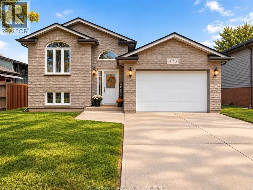 Detached at 776 DYNASTY STREET, Windsor