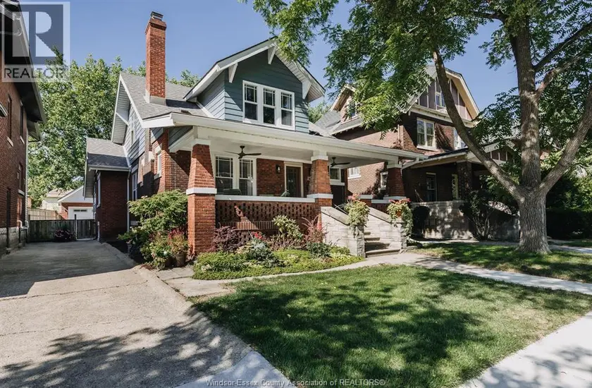 Detached at 157 MCEWAN, Windsor