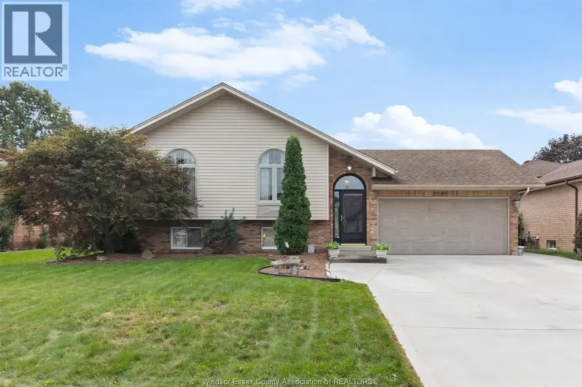 Detached at 2085 EDGEMORE, LaSalle