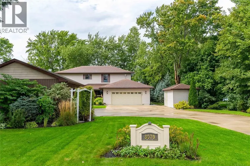 Detached at 3079 St. Clair PARKWAY, Sombra