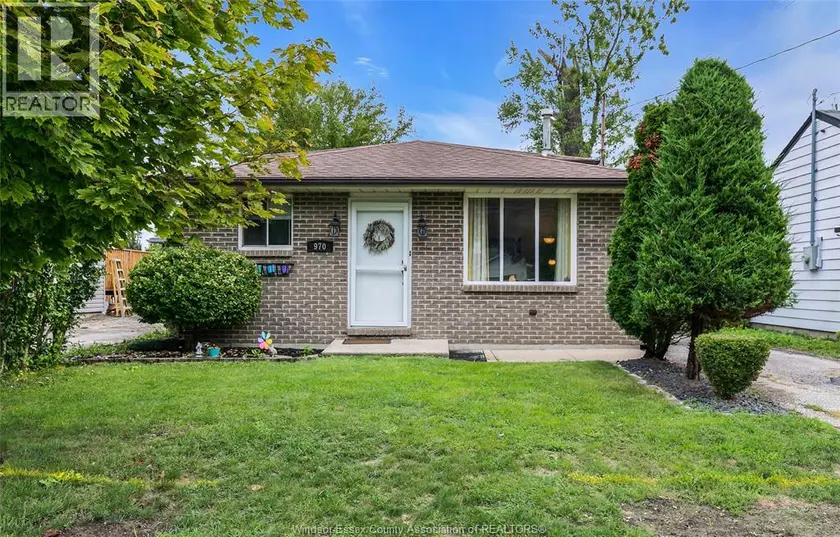 Detached at 970 JARVIS AVENUE, Windsor