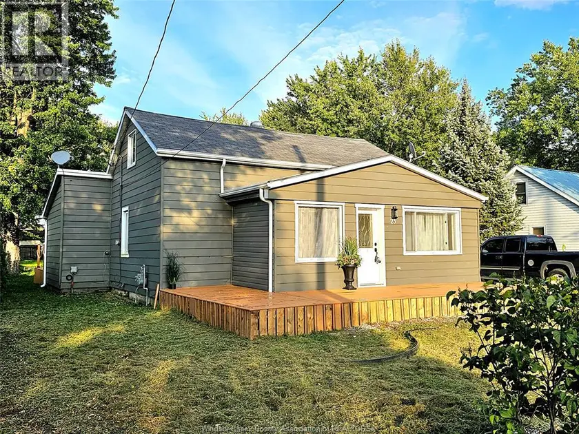 Detached at 23 ELLA STREET South