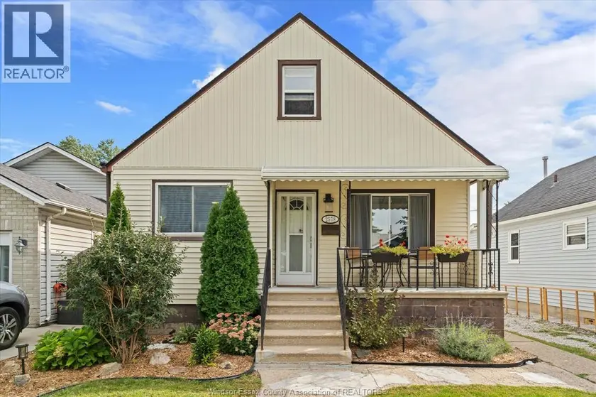 Detached at 2578 GEORGE, Windsor