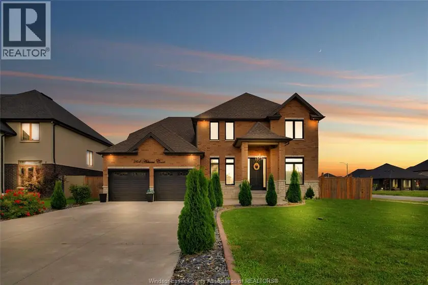 Detached at 264 ARKONA, Lakeshore