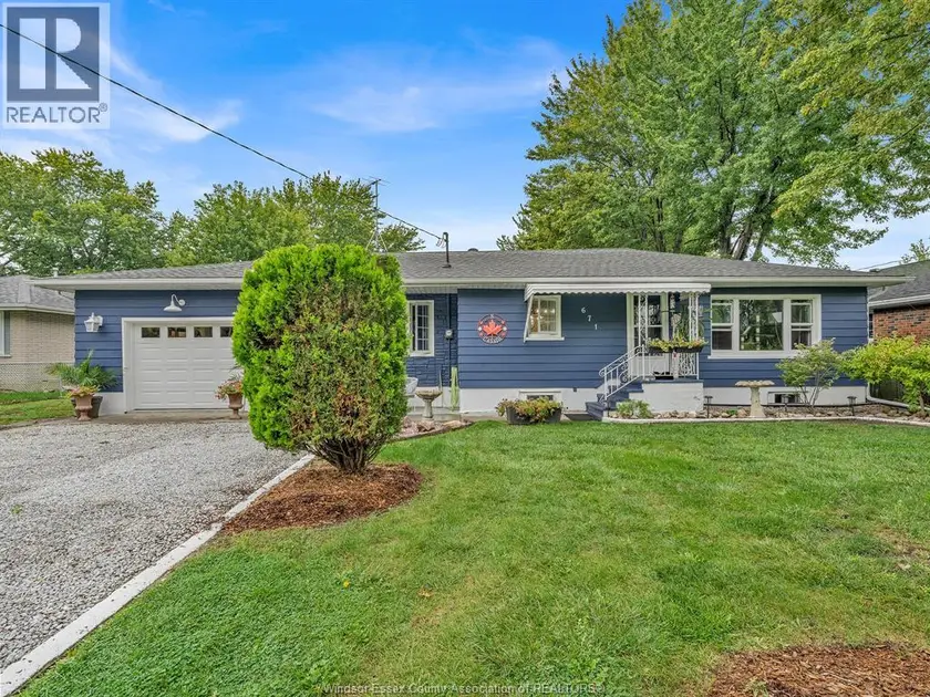 Detached at 671 HALE STREET, Stoney Point