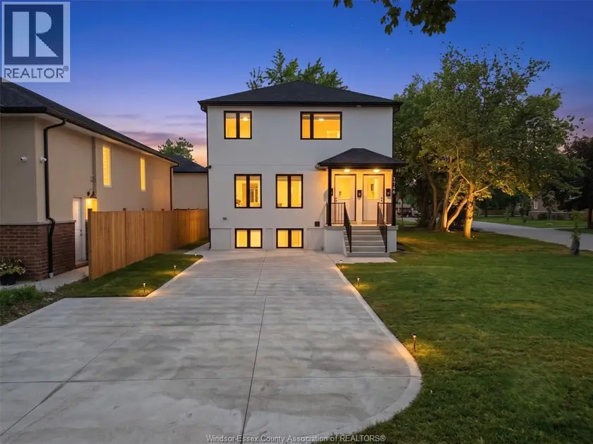 Detached at 1746 BUCKINGHAM DRIVE, Windsor