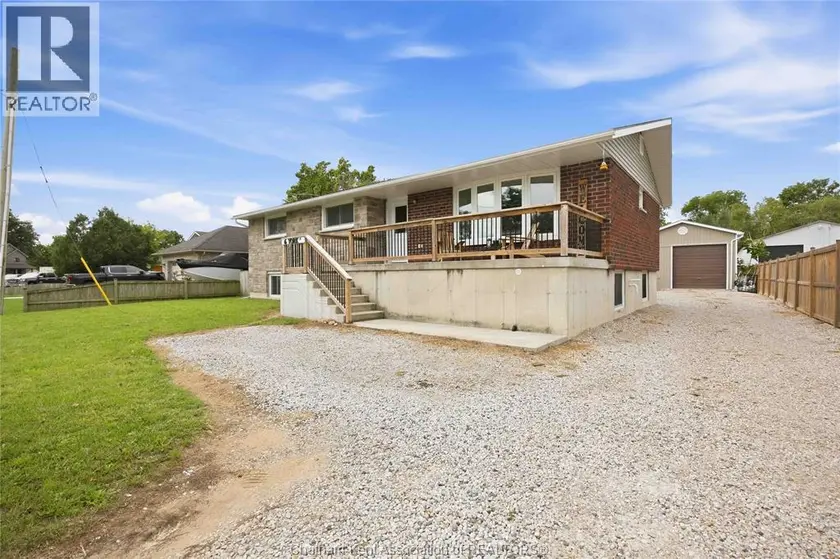 Detached at 6 York STREET