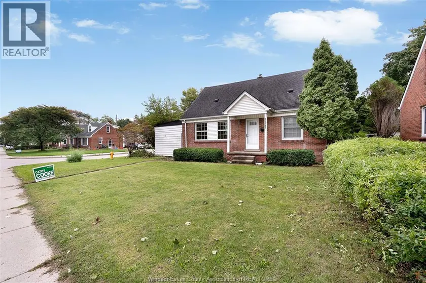 Detached at 7275 WYANDOTTE, Windsor