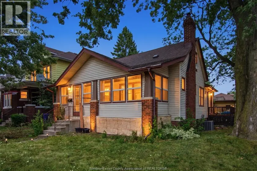 Detached at 2292 DOUGALL AVENUE, Windsor