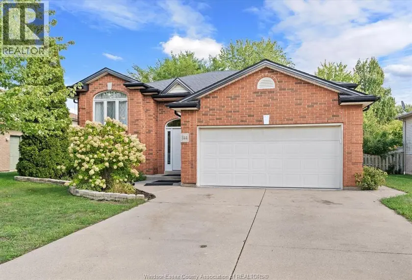 Detached at 844 COTTAGE GROVE, Kingsville