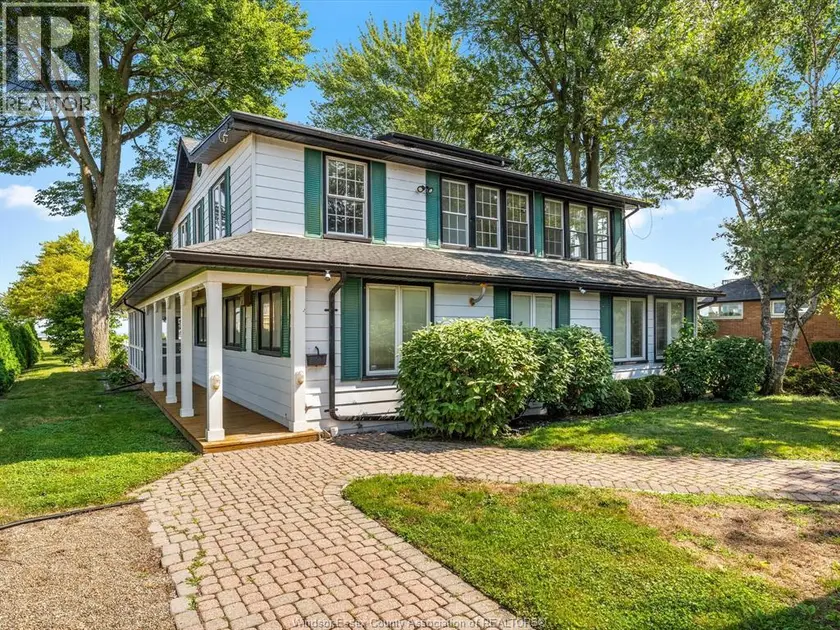 Detached at 13050 RIVERSIDE DRIVE East, Tecumseh