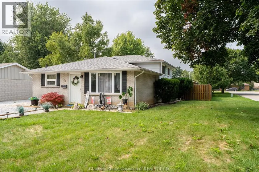 Detached at 86 Marion AVENUE, Chatham