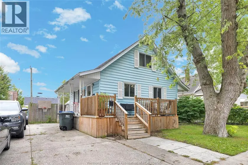 Detached at 1658 ARTHUR, Windsor