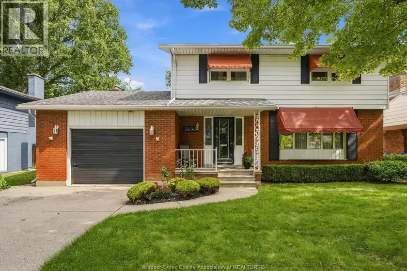 Detached at 3630 AVONDALE AVENUE, Windsor