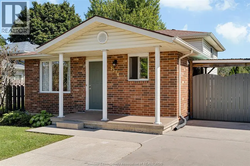 Detached at 3378 CANDLEWOOD CRESCENT, Windsor