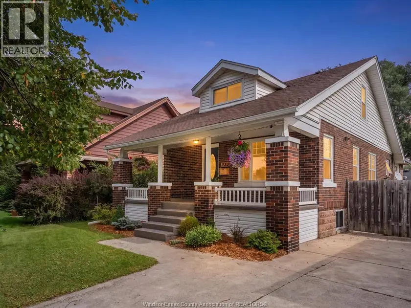 Detached at 2306 CHILVER ROAD, Windsor