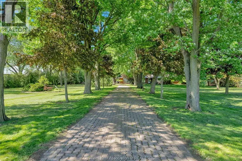 Detached at 20928 Victoria ROAD, Ridgetown