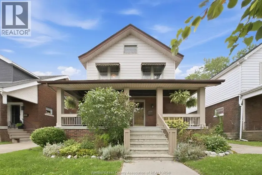 Detached at 1174 CHILVER ROAD, Windsor