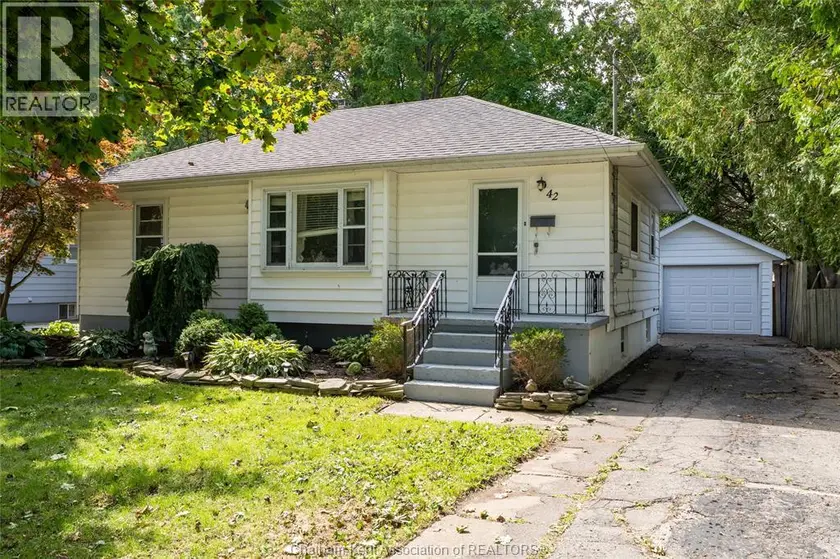 Detached at 42 Canterbury STREET, Chatham