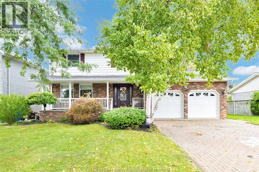 Detached at 219 Hyde Park, River Canard