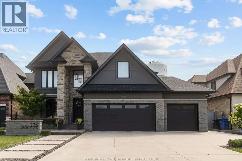 Detached at 226 RAFIH CRESCENT, Lakeshore