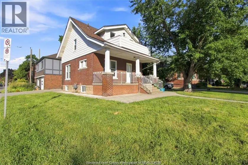 Detached at 1597 PELISSIER STREET, Windsor