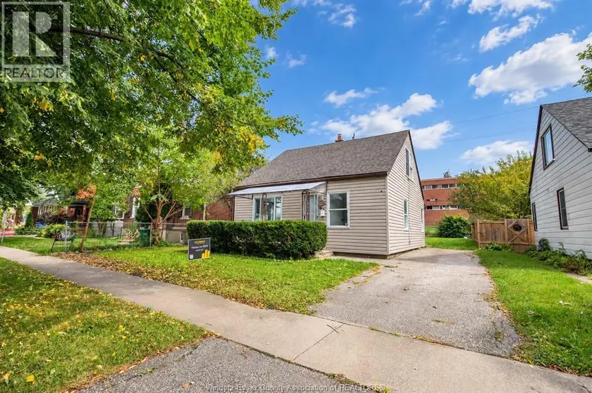 Detached at 3272 EDISON STREET, Windsor