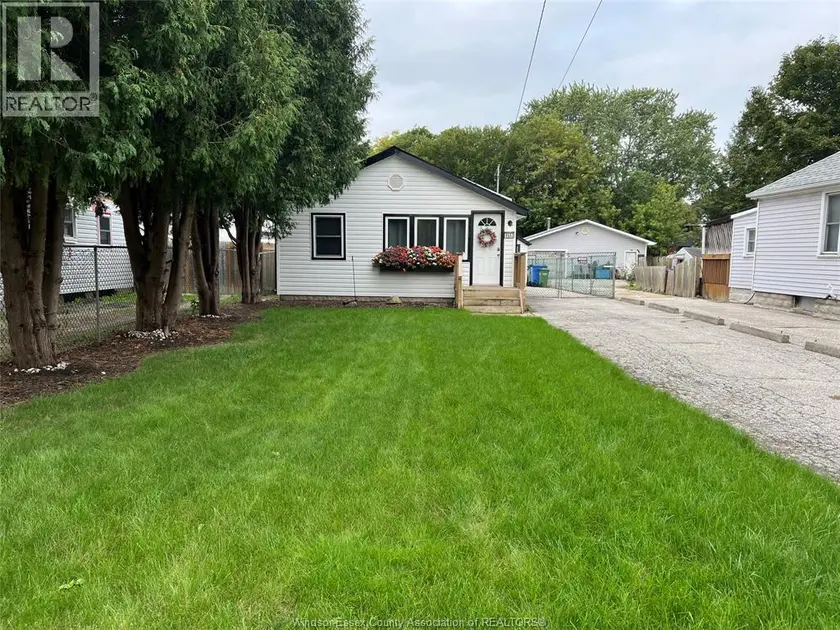 Detached at 1553 SOUTH CAMERON, Windsor