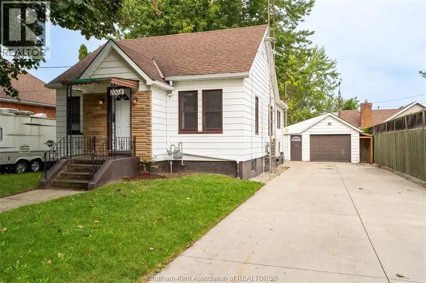 Detached at 1008 JAMES STREET, Wallaceburg