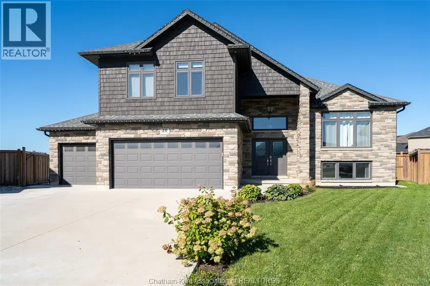 Detached at 20 SIENNA COURT, Chatham