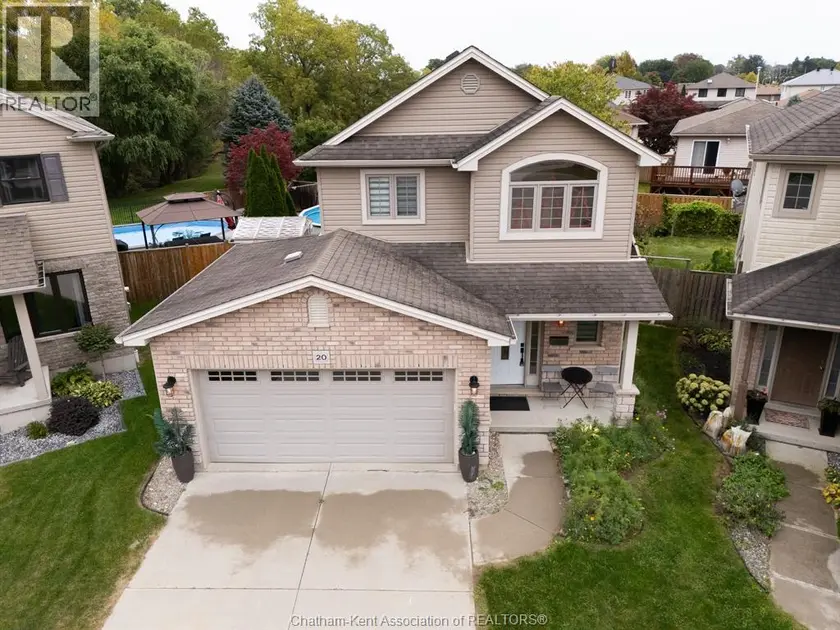 Detached at 20 GOLDENROD COURT, Chatham