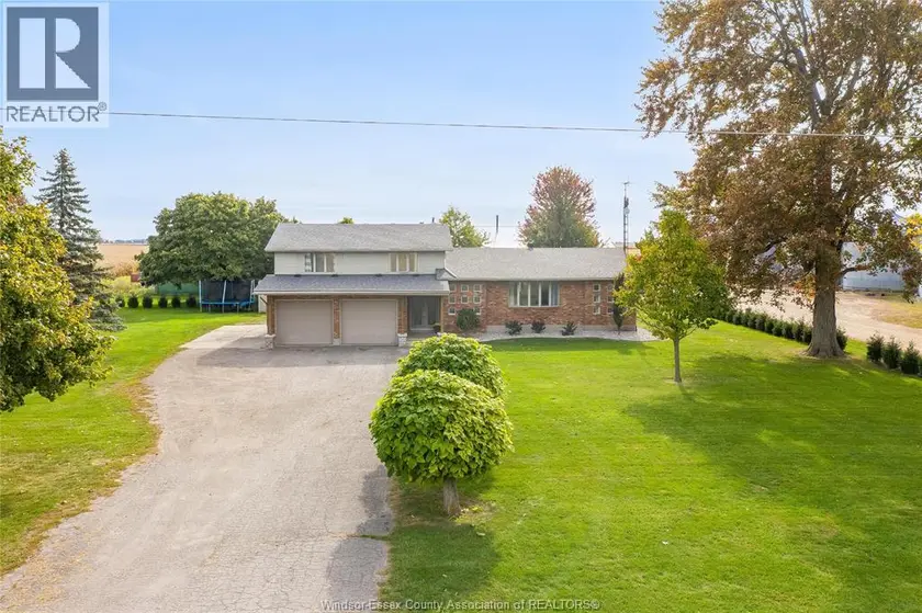 Detached at 7744 SAINT-PHILIPPE LINE, Grande Pointe