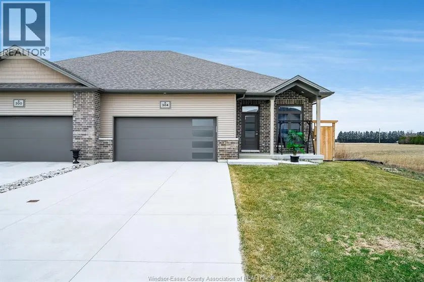 Semi-Detached/Link at 304 Horizon LANE, Chatham