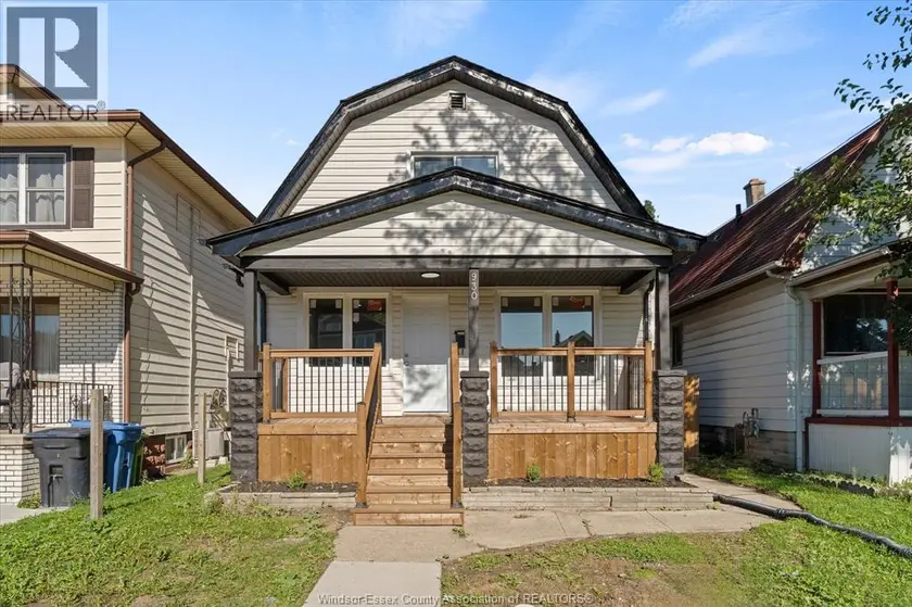 Detached at 930 Elsmere Ave, Windsor