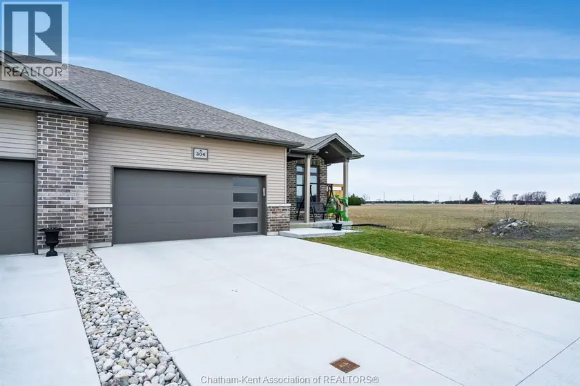 Semi-Detached/Link at 304 Horizon LANE, Chatham