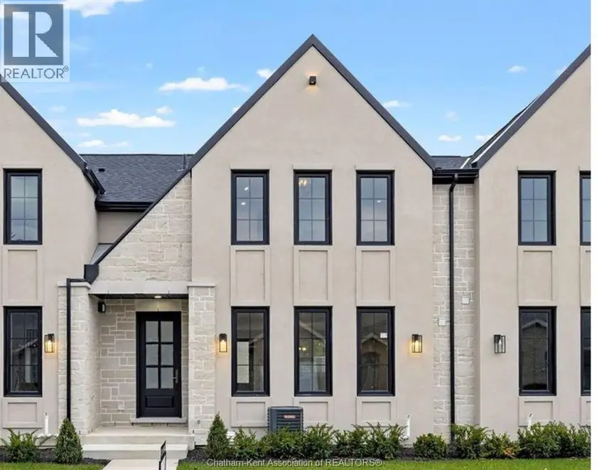 Townhouse at 866 Park AVENUE West, Chatham
