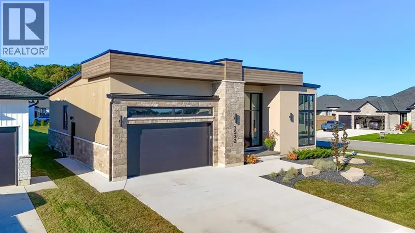 Detached at 3532 ROWDY ROAD, Plympton-Wyoming