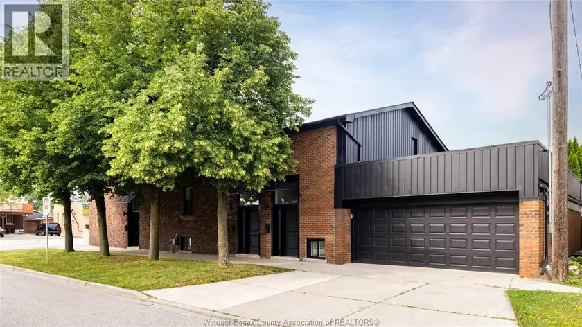 Semi-Detached/Link at 2605 SEMINOLE Unit# UNIT 2, Windsor
