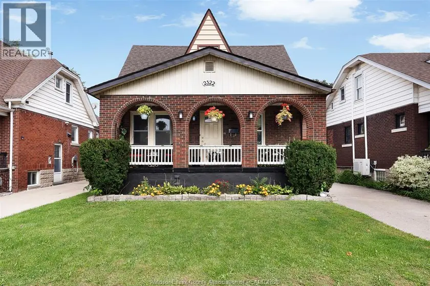 Detached at 2322 BYNG ROAD, Windsor