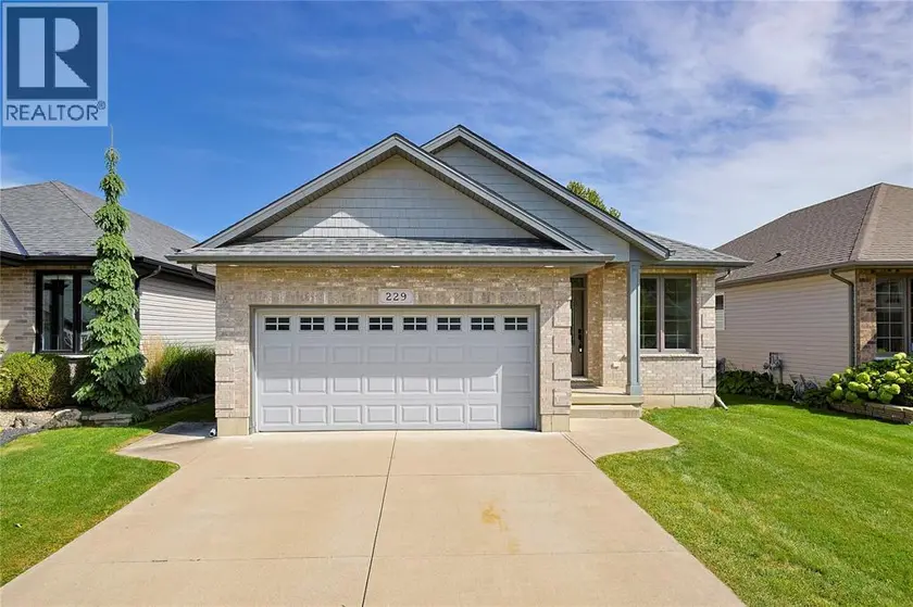 Detached at 229 MEADOWLARK LANE, Sarnia