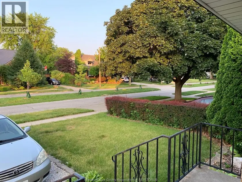Detached at 835 ISABELLE Unit# LOWER, Windsor