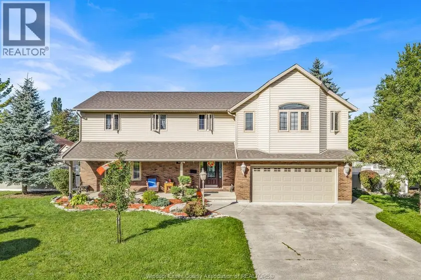 Detached at 503 REGENT, Tecumseh