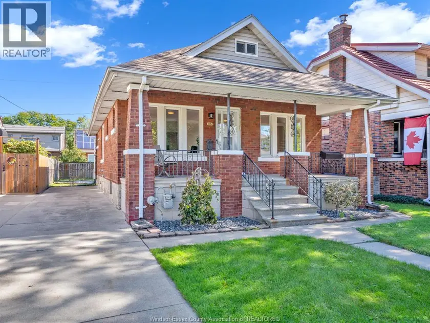 Detached at 2352 LINCOLN ROAD, Windsor